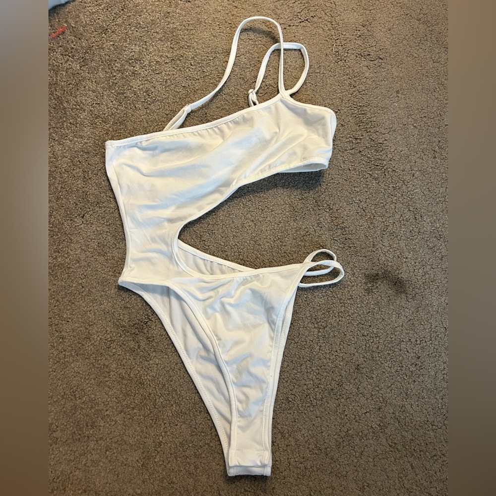 White cut out one shoulder bodysuit, size small